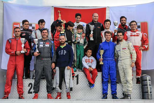 turkiye-karting-sampiyonasi-nda-heyecan-dorukta3